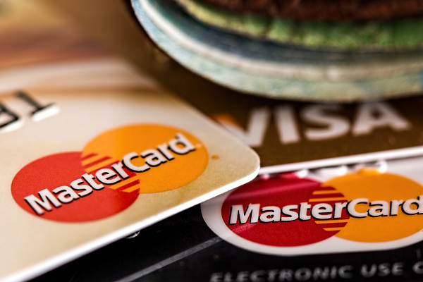 Essential Things to Know Before Choosing a Credit Card