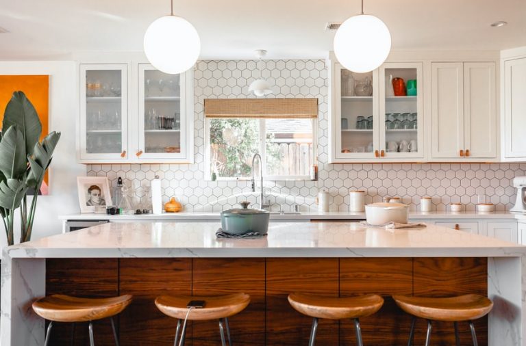 4 Top Ways To Transform Your Kitchen Into a Functional Style Haven