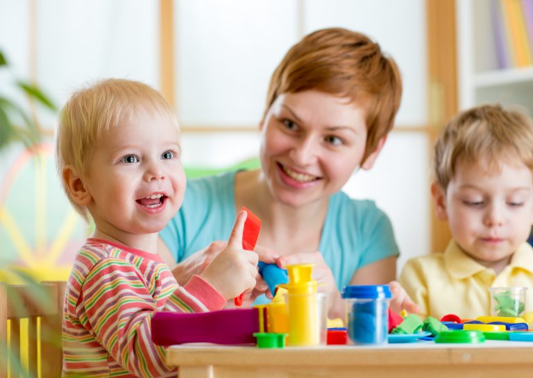 3 Factors to Consider Before Choosing a Daycare