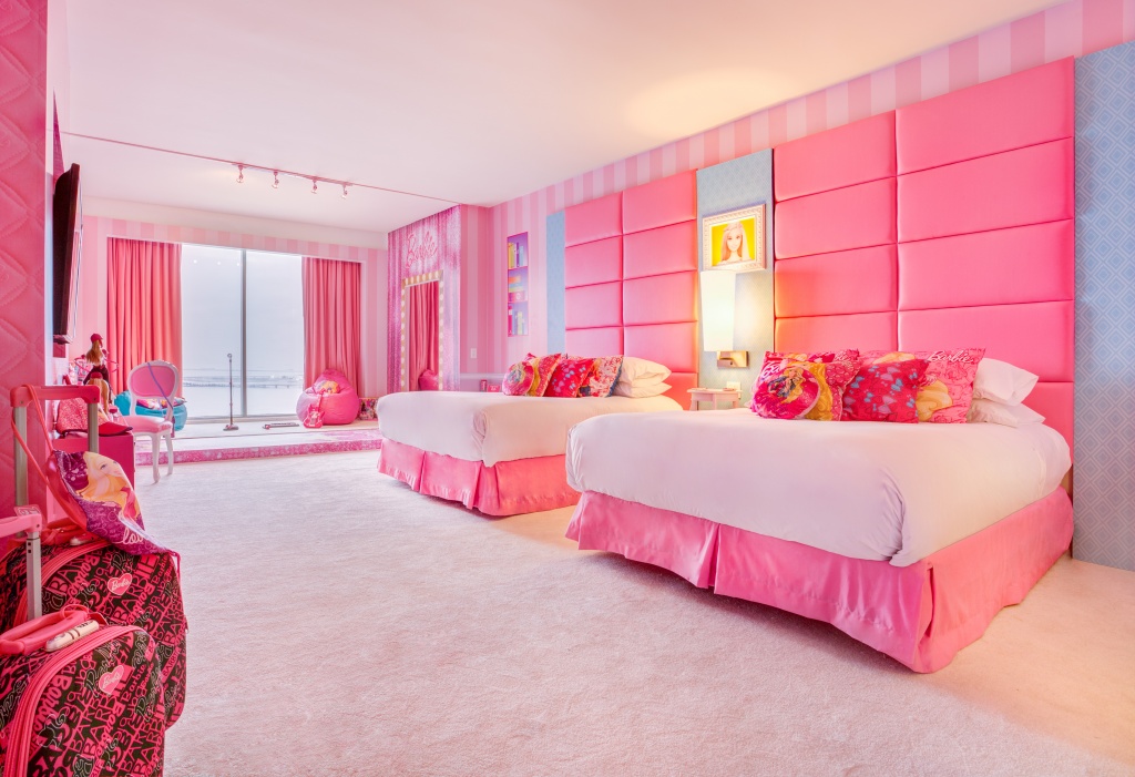 Pink cheap barbie room